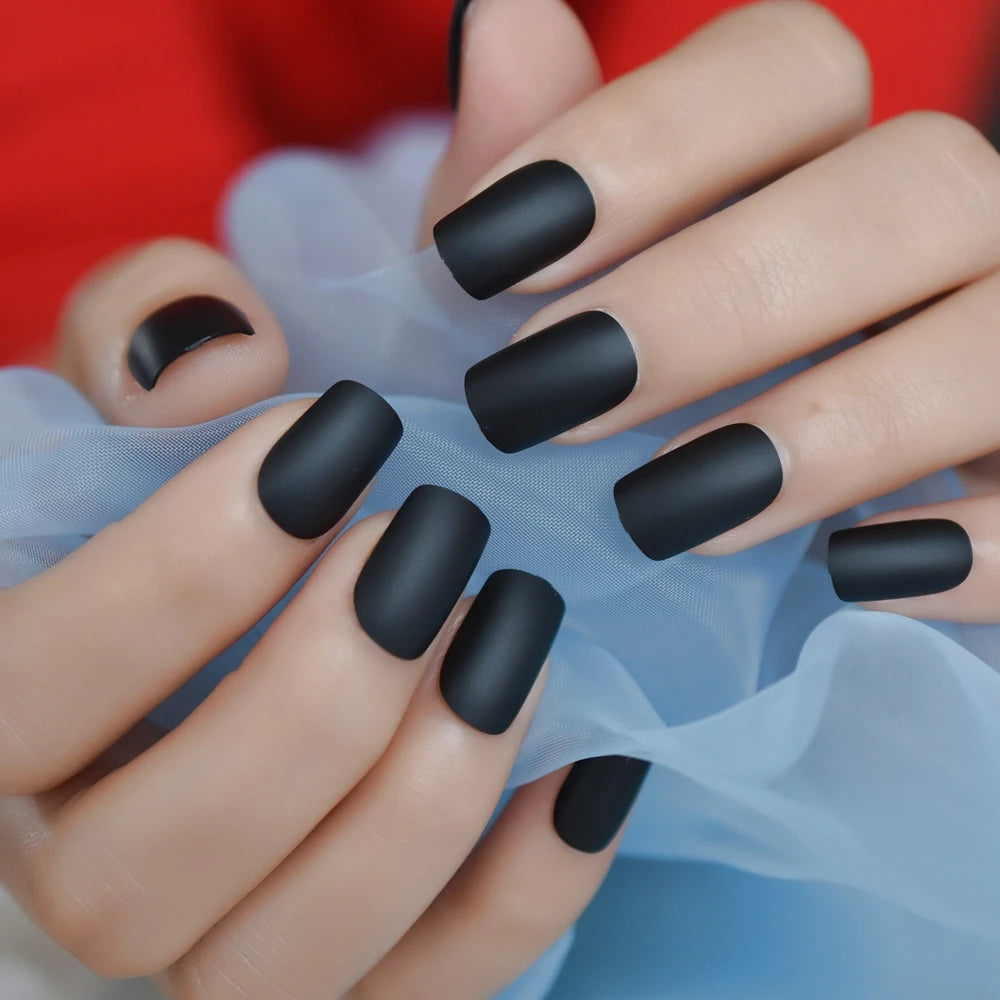 Pure zwart vierkant nep nagel medium mat oppervlak eenvoudige valse nagel diy salon vierkante kop nail art tips