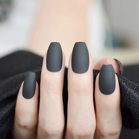 24 -stks Coffin Design Matte nep nagel medium zwart snoep nagel eenvoudig patroon volledige nagelkit mode manicure
