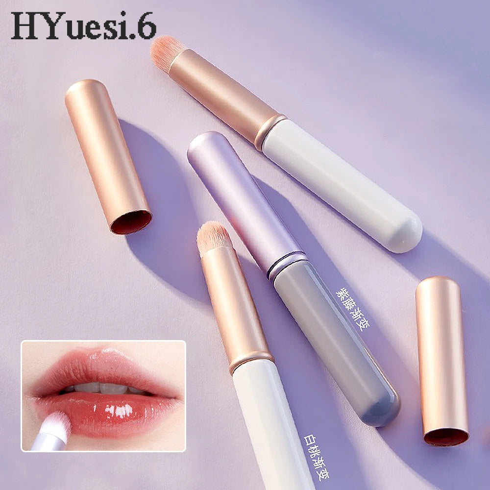 Portable Round Head Lip Brush Professional Mini Concealer Smudge Brush with Cover for Women Girl Makeup Gifts