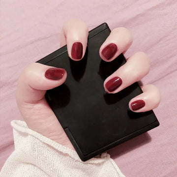 24 datorer Kort platt tryck på naglar Solid Color Full Cover False Nails Diy Nails Art Tips för kvinnor och flickor