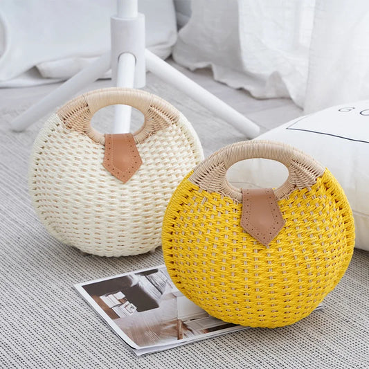 2023 Summer Shell Handbags Personality Cute Rattan Bag Casual Small Round Tote Woven Female Fashion Beach Bag For Holiday