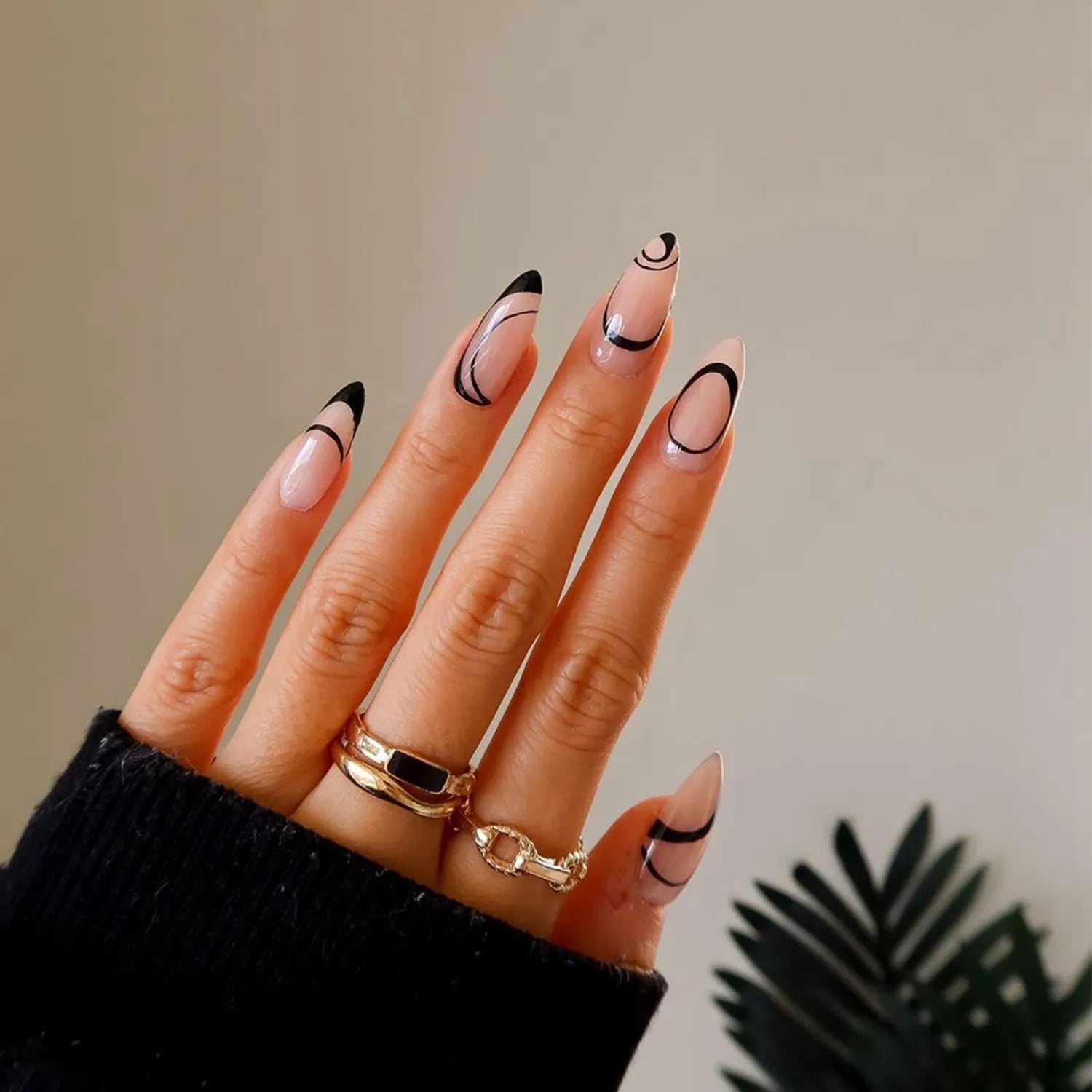 24 st/set falska naglar fullt omslag franska ballerinacoffin nagelips Tryck på naglar Almondround WAVY med lim avtagbara tillbehör