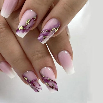 Unik halofärgning lila guldlinjer t-form nagel spetsar fyrkantiga franska falska naglar medellängd ballerina falsk nagel