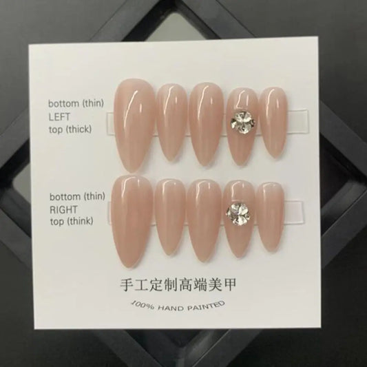 Handgemaakte Y2K-druk op nagels amandel Koreaanse middellange herbruikbare lijm valse nagels met ontwerp kunstmatige acryl nagelpunten