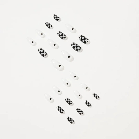 24pcs Coração de capa completa unhas falsas com cola design de treliça preto e branco