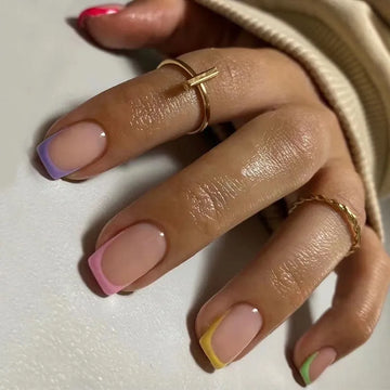 24 stks korte vierkante valse nagels eenvoudige gekleurde randen Franse volledige deksel DIY afneembare nagel tips manicure gereedschap nep nagels