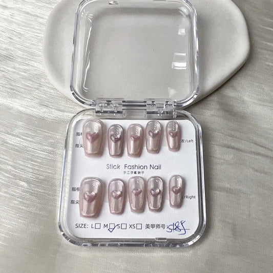 10pcs exquisita prensa hecha a mano en las uñas con diseño de corazón 3D - uñas de ataúd medianas brillantes para mujeres y niñas