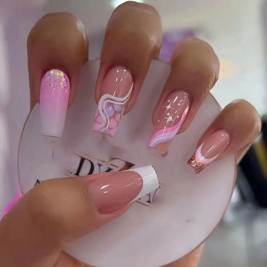 Mode kleurrijke vlinder valse nagel tips met ontwerpen Franse kist manicure midden lange ballerina nep nagels set pers op nai