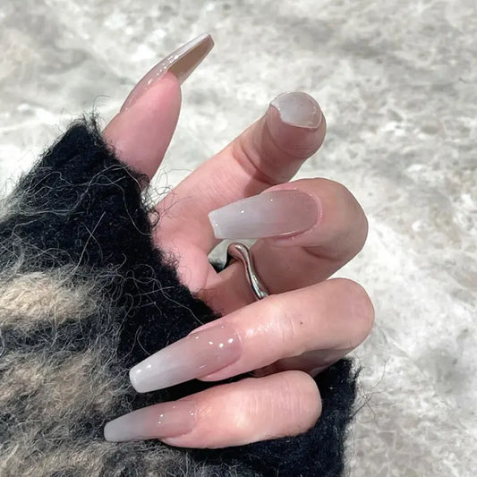24 piezas de uñas terminadas desmontables uñas falsas artificiales con pegamento con punta de uñas de cubierta completa Presione en las uñas Herramientas de manicura