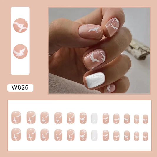 Eenvoudige zeemeeuw Pure Cream Wit Elegante Minimalistische Franse nepnagelkip Volledig afgewerkte valse nagelpers op Nagellijm voor manicure