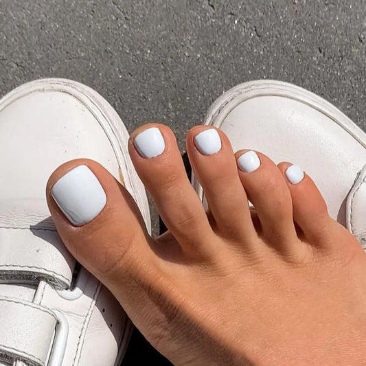 24st Solid Color Toyns French Minimalist Toe Nails Fake Full täckning Vattentät borttagbar konstgjord press på naglar vita