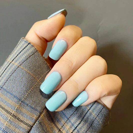 24 -stcs glanzende Demitint -serie Medium vierkant druk op nagels stevige kleur valse nagels met jelly sticker herbruikbare nepnagels