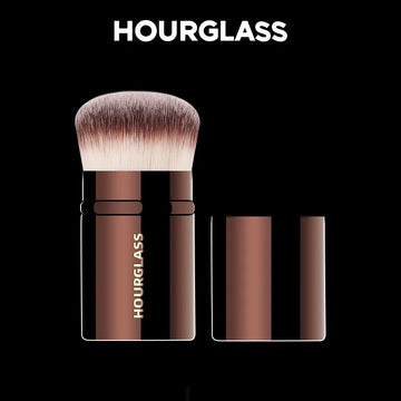 Hourglass Makeup Brush- No.23 Retractable Blush Brush Soft and Skin-friendly Fiber Hair Fashion Design Single Face Brush