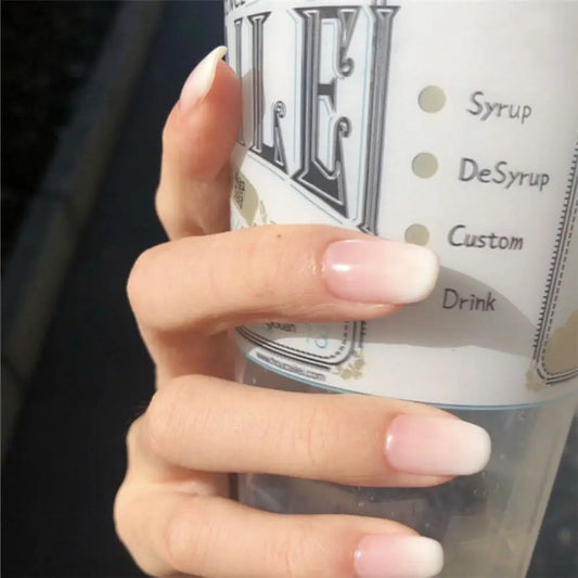 24-stcs/doos kunstmatige nagels met lijm mid-lengte nep nagels gradiënt slijtage nagelstickers afgewerkte nep nagels druk op nagels kist