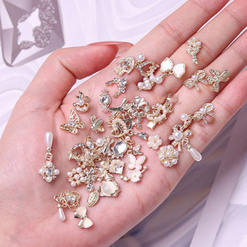 1 väska slumpmässigt lyxigt nagelkonst dingle smycken (hjärta bowknot) blandad stil 3d nagelkonst charms tofs design legering nagelkonst dingle
