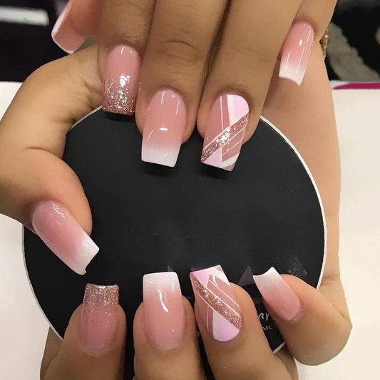 24 -stcs/Zet nepnagels met lijm volle dekking nagels tips druk op med nagels diy manicure ovale kop valse nagels roze amandel kunstmatig