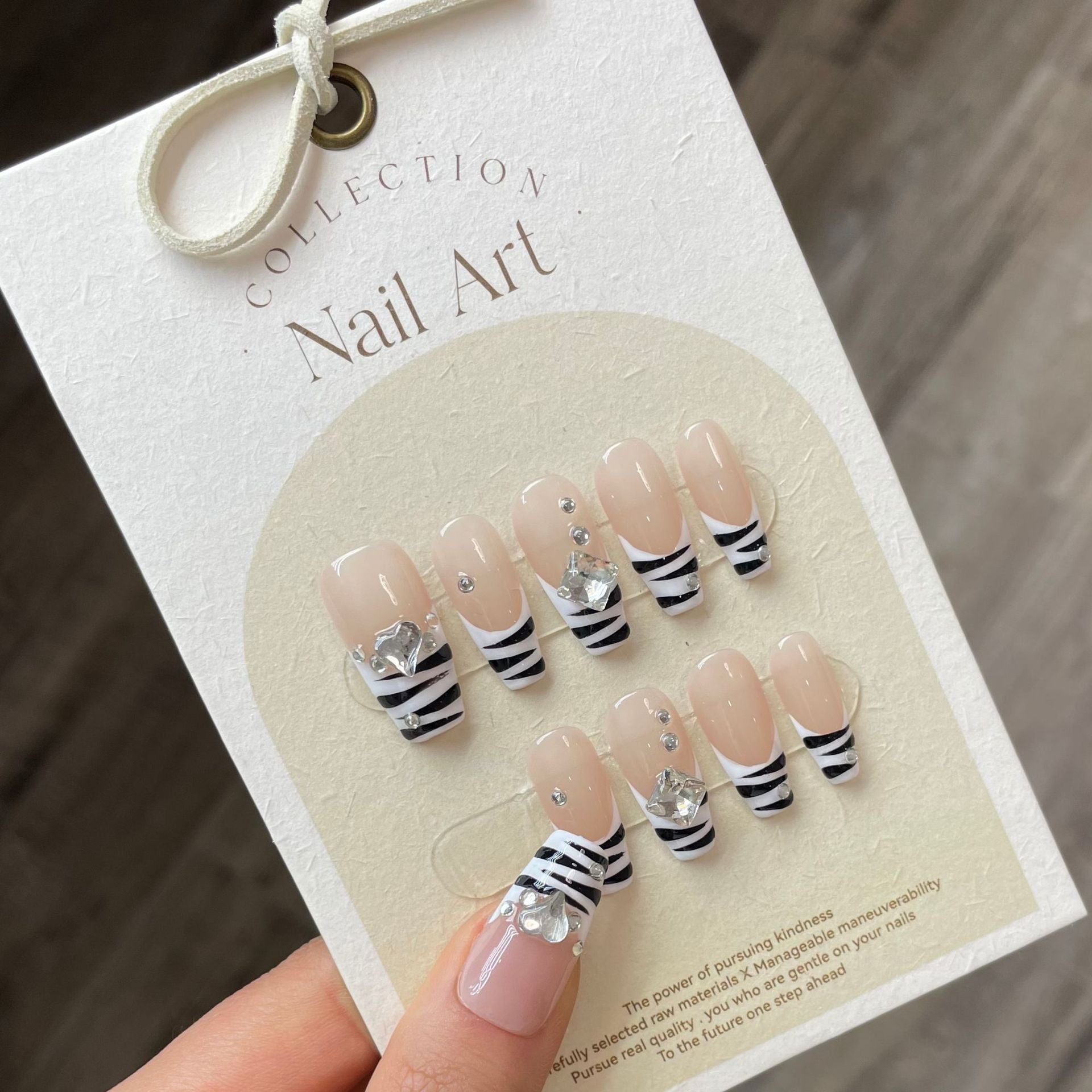 261-275 nummer högkvalitativt zebra rand franska handgjorda falska naglar professionella bärbar press på naglar med strass