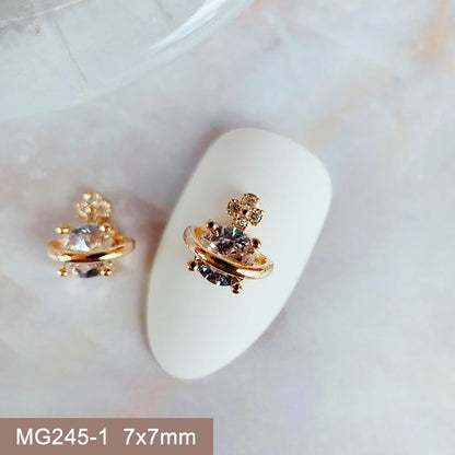 10pcs Saturn Planet Moon Nail Charms Jewelry Luxury Nail Parts Gems Stones Crystal Rhinestones Nail Art Decoration Accessories