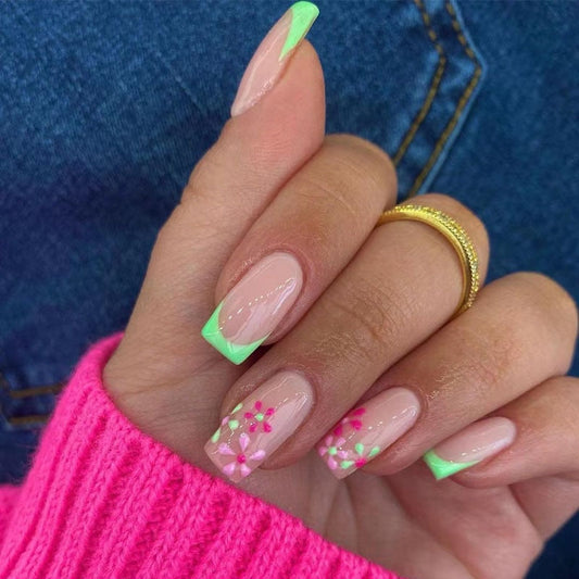 24 -stcs eenvoudige stijl nail art kleurrijke lijnen nep nagels in de vorm van waterdruppel druk op valse nagels met lijm diy nagel art tips