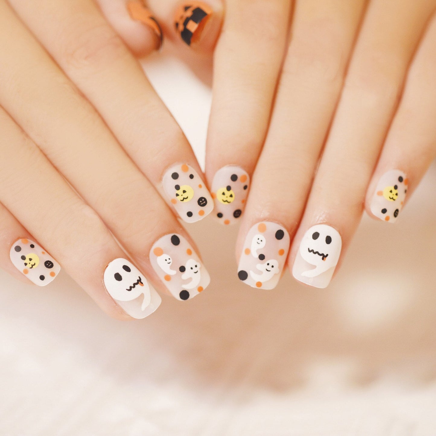 24P Halloween White Ghost Spooky Pumpkin Wearing False Nails Full Coverage Coffin Press on Nails Long Ballet Artifical Fake Nail